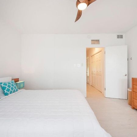 Beach Living At Island Pine Villas Blse George Town Buitenkant foto