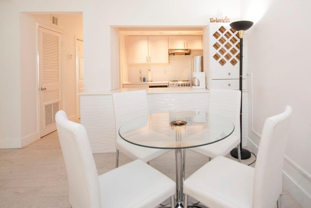 Beach Living At Island Pine Villas Blse George Town Buitenkant foto