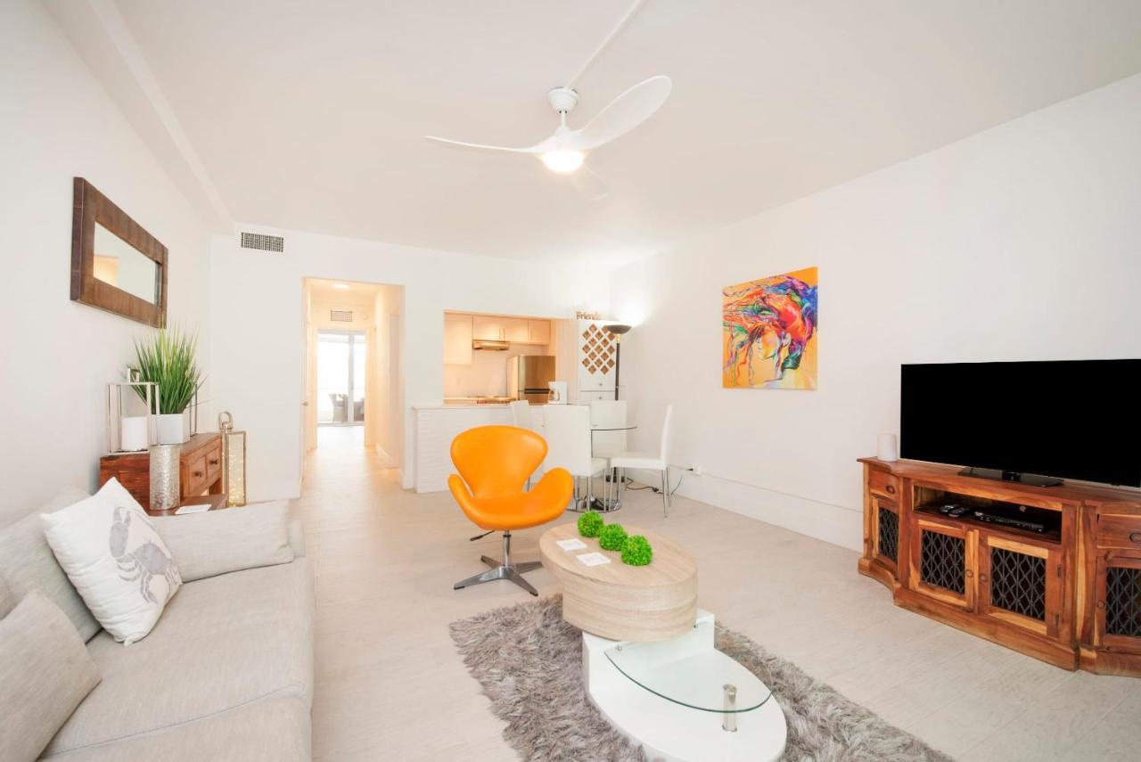 Beach Living At Island Pine Villas Blse George Town Buitenkant foto