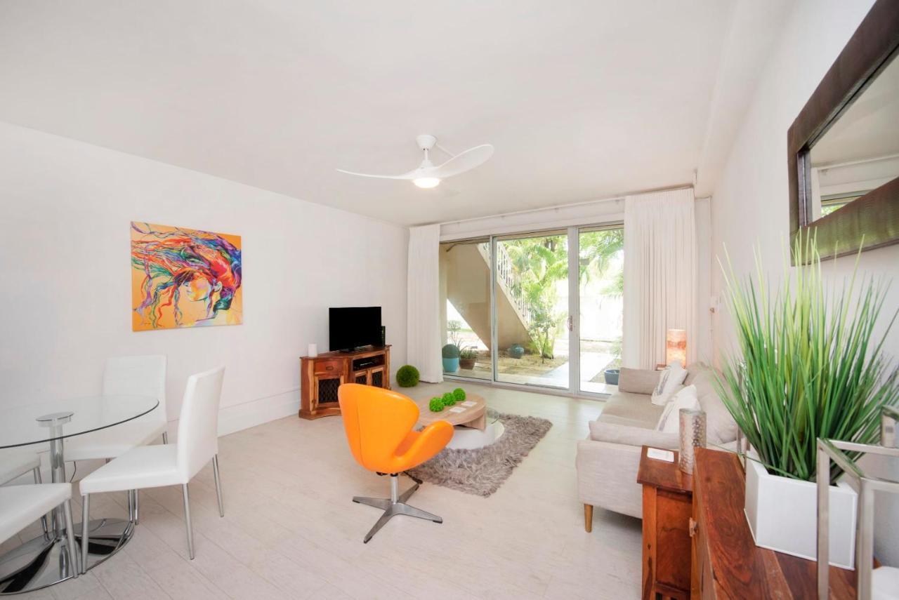 Beach Living At Island Pine Villas Blse George Town Buitenkant foto